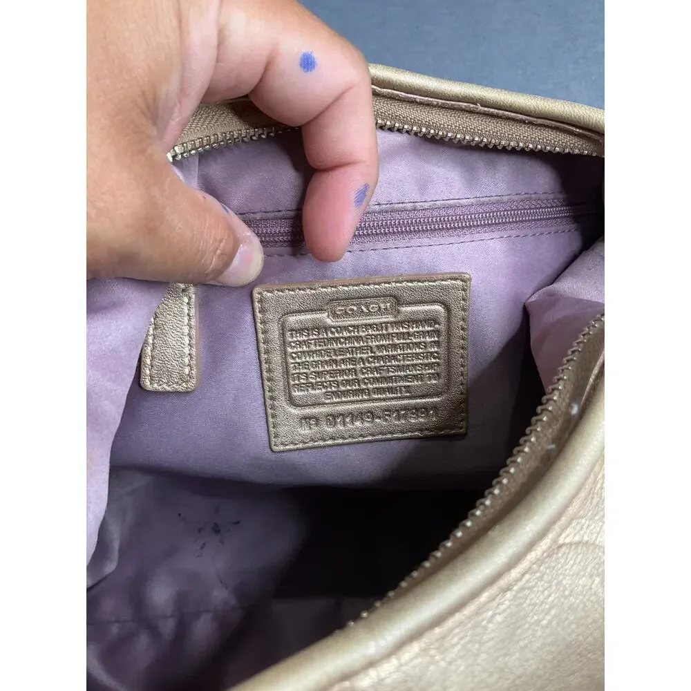 Coach Signature Logo Gold Leather Shoulder Bag Used FI7991